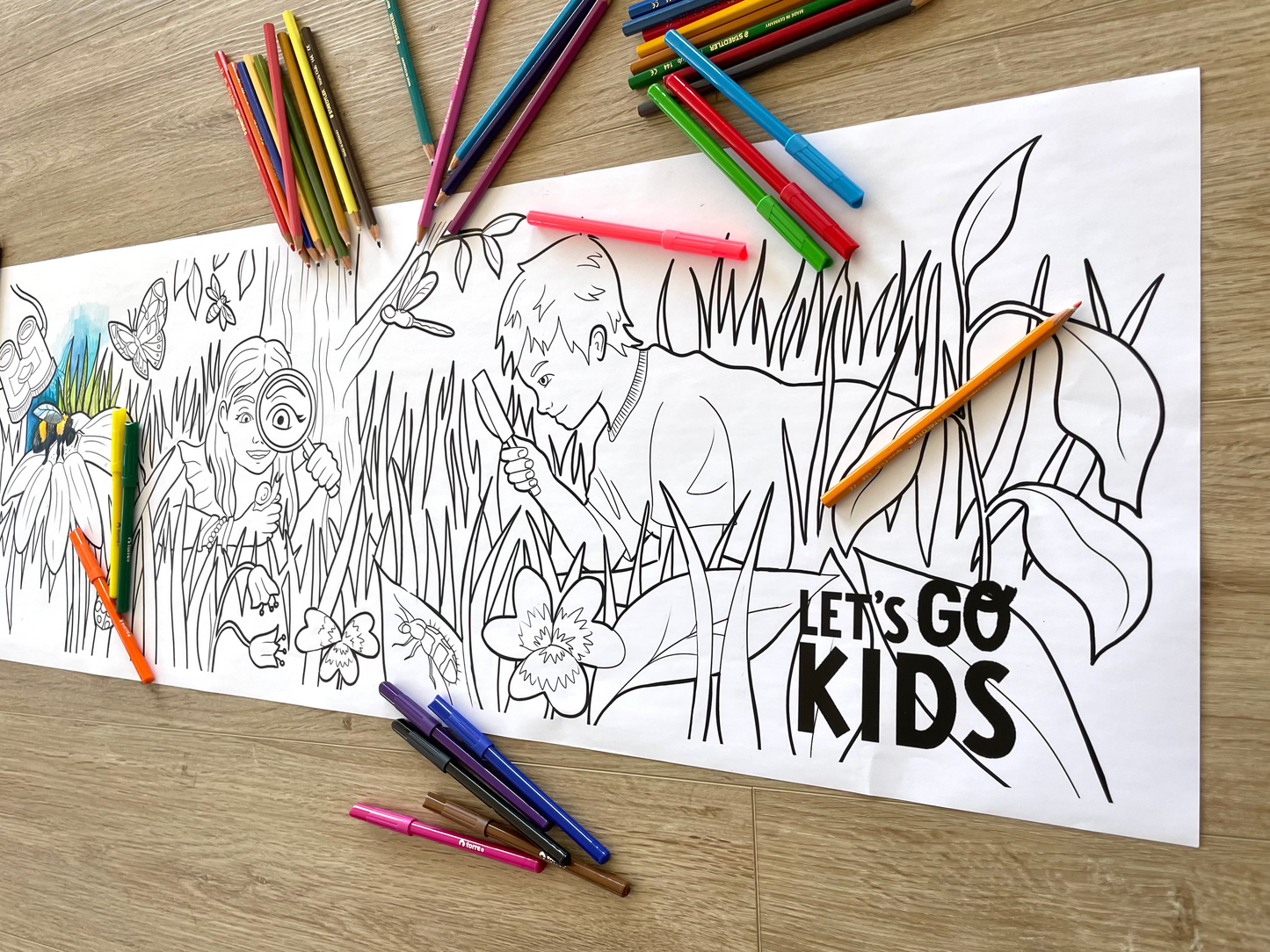 Pliego para pintar "Let´s go to explore"